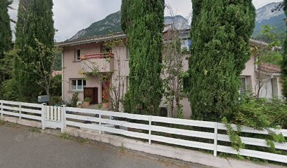 Derne Bruno Jean, Architecte à Noyarey