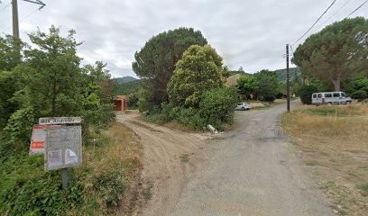 Quilez Architecture, Architecte à Reynès