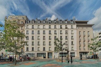 Mom, Architecte à Paris 10