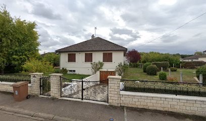 INTER YOURS DESIGN #The French Design Kicker, Architecte à La Rivière-de-Corps