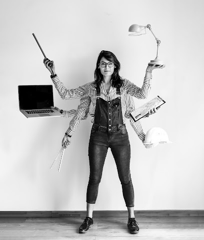 Lucie Gualina ARCHITECTE HMONP, Architecte à Millau