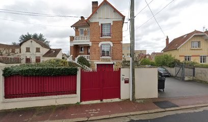 Vitrics, Architecte au Mesnil-le-Roi