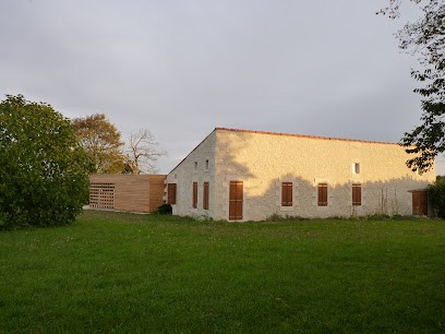 McMahon & Co Architectes, Architecte à Saintes