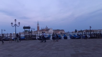 Favrat Gilbert, Architecte à Orcier